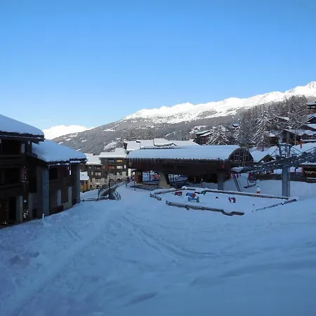 Apartment Cosy 4 Pers Avec Vue Pistes, Centre Station, Acces Direct Ski, Tarentaise - Fr-1-353-77