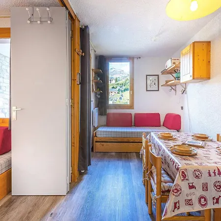 Cosy 4 Pers Avec Vue Pistes, Centre Station, Acces Direct Ski, Tarentaise - Fr-1-353-77 Apartment La Plagne